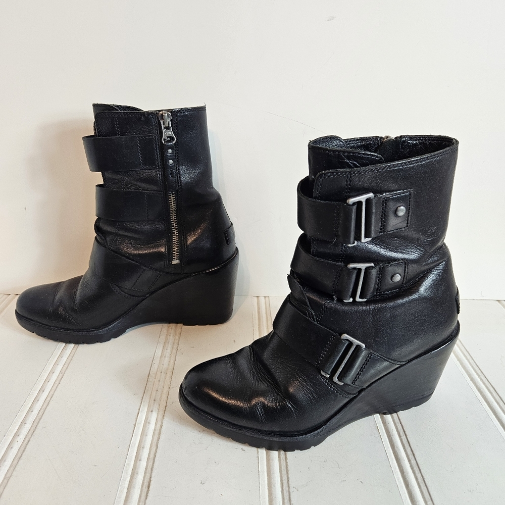 Sorel Wedge Booties Womens Sz 7 Black Leather Triple Buckle Moto Ankle Boots - Picture 5 of 13